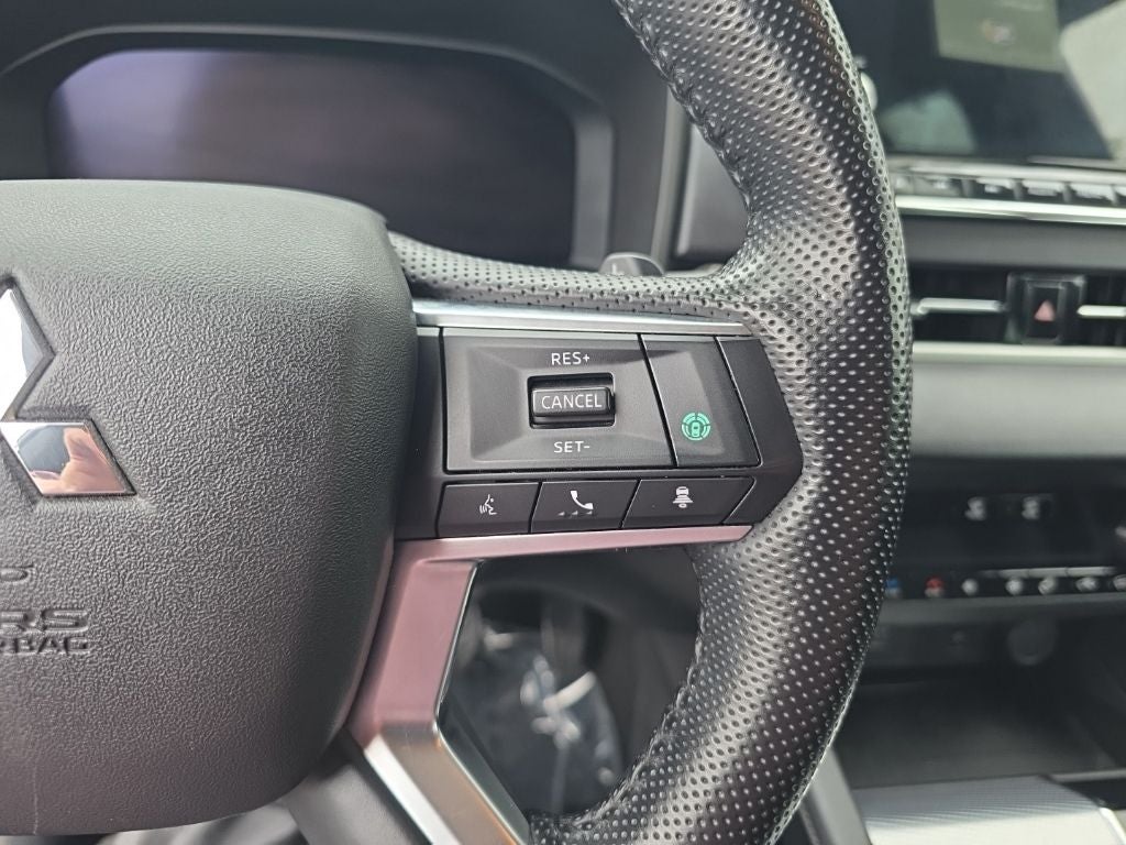 2023 Mitsubishi Outlander SEL