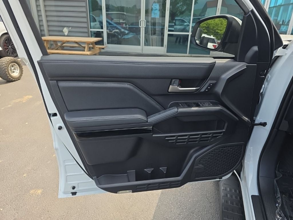 2025 Toyota 4Runner i-FORCE MAX Hybrid Limited